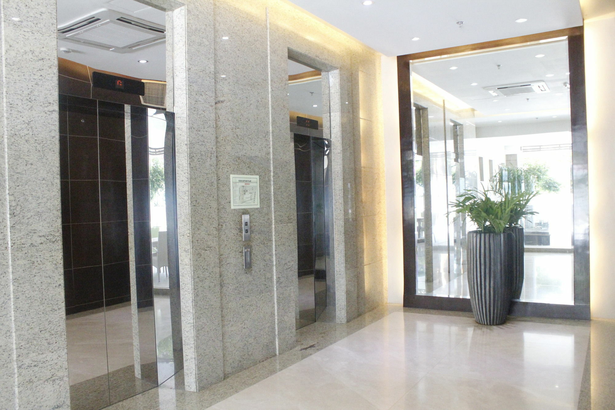 Padgett Place Prime Suites سيبو المظهر الخارجي الصورة