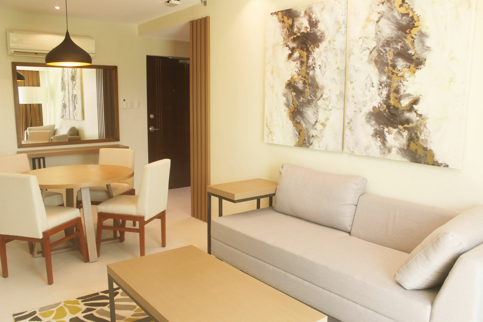Padgett Place Prime Suites سيبو المظهر الخارجي الصورة