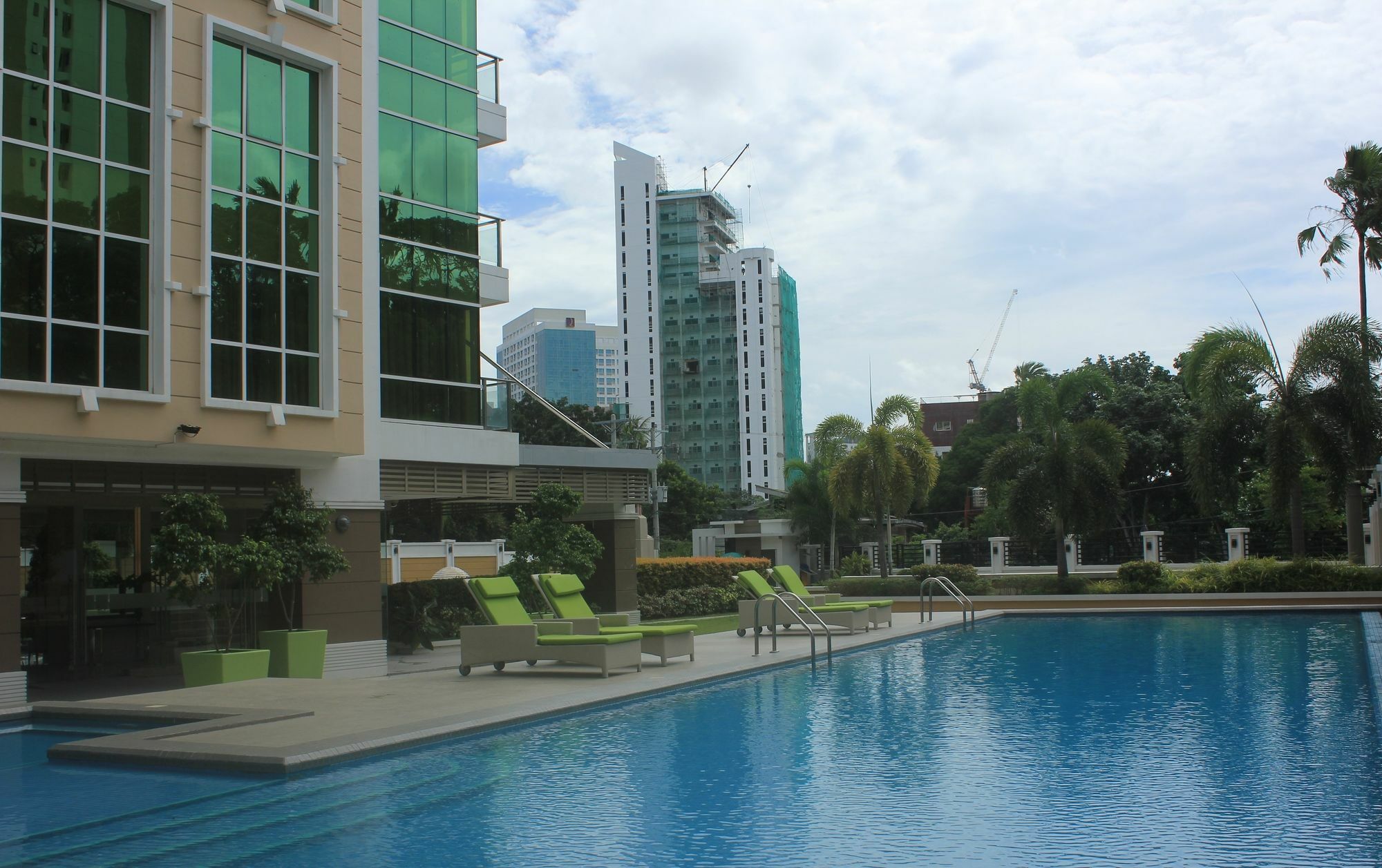 Padgett Place Prime Suites سيبو المظهر الخارجي الصورة