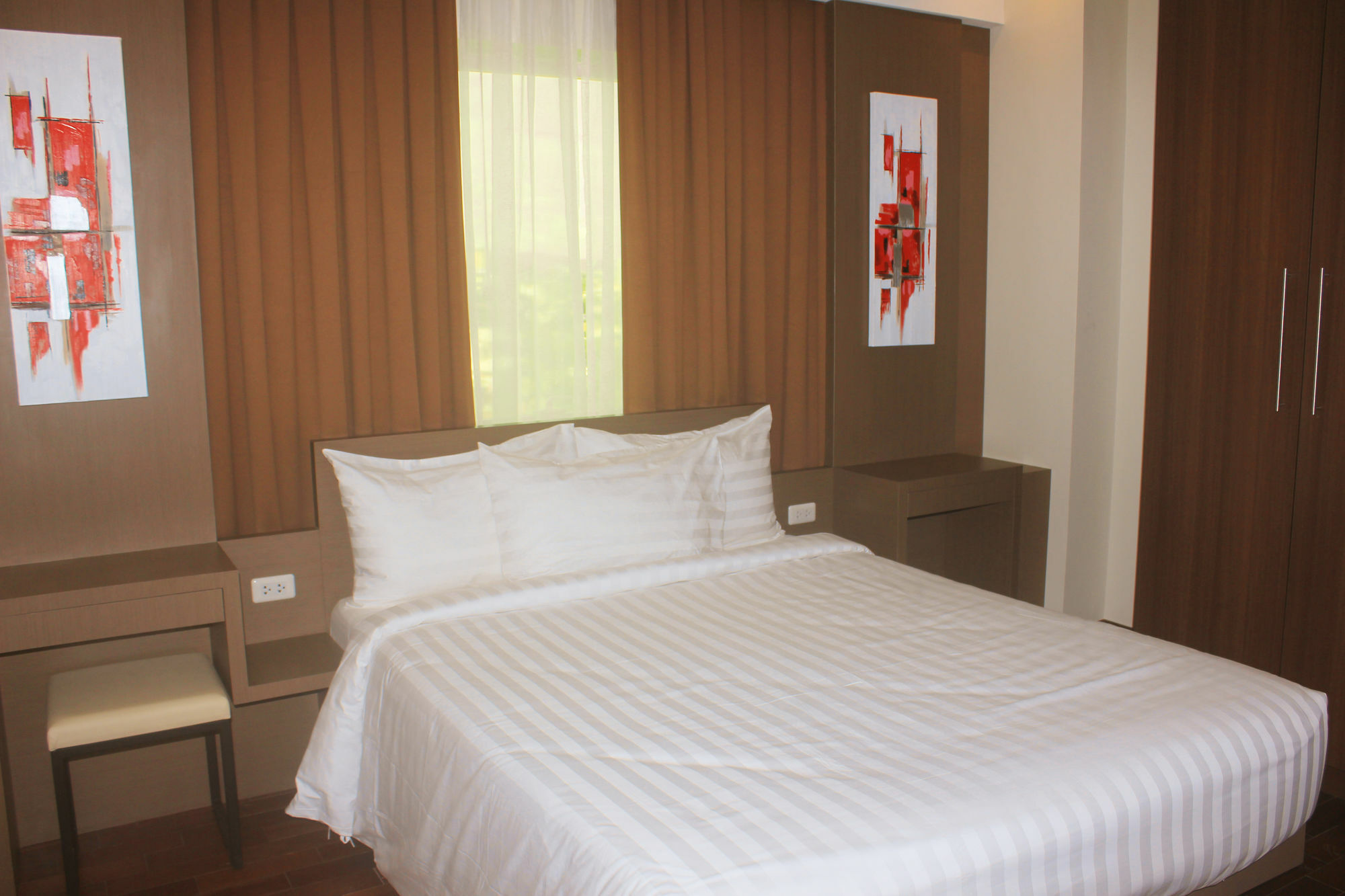 Padgett Place Prime Suites سيبو المظهر الخارجي الصورة